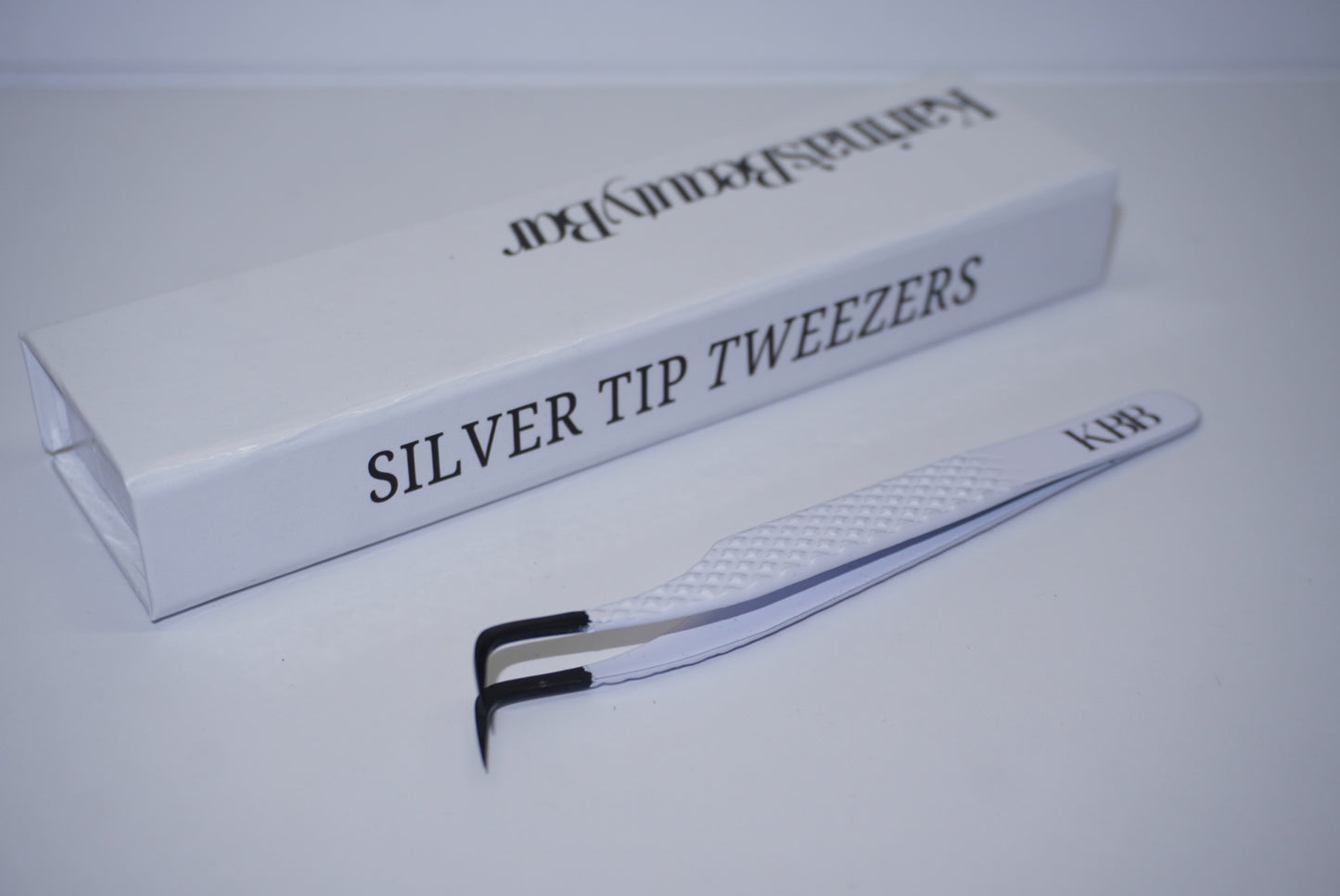 Tweezers